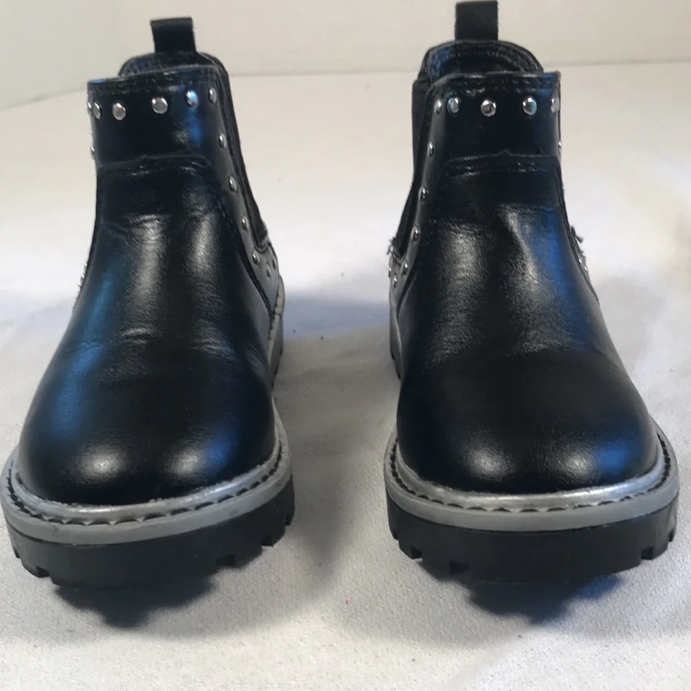 Wonder Nation Girls Black Vegan Studded Chelsea Fashion Lug Boots